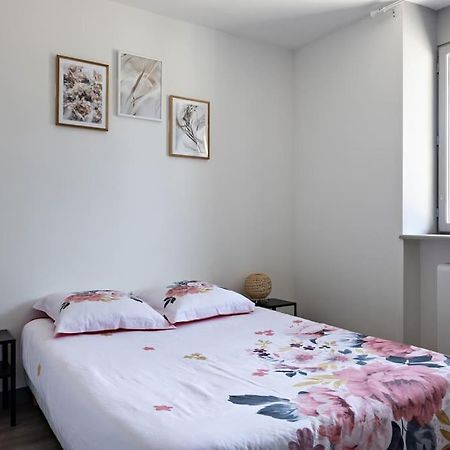 Le Petit Tyard Appartement Chalon-sur-Saône Buitenkant foto